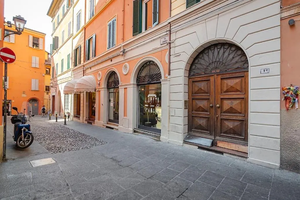 Apartment Canonica Home, In The Heart Of The City Bologna Italy